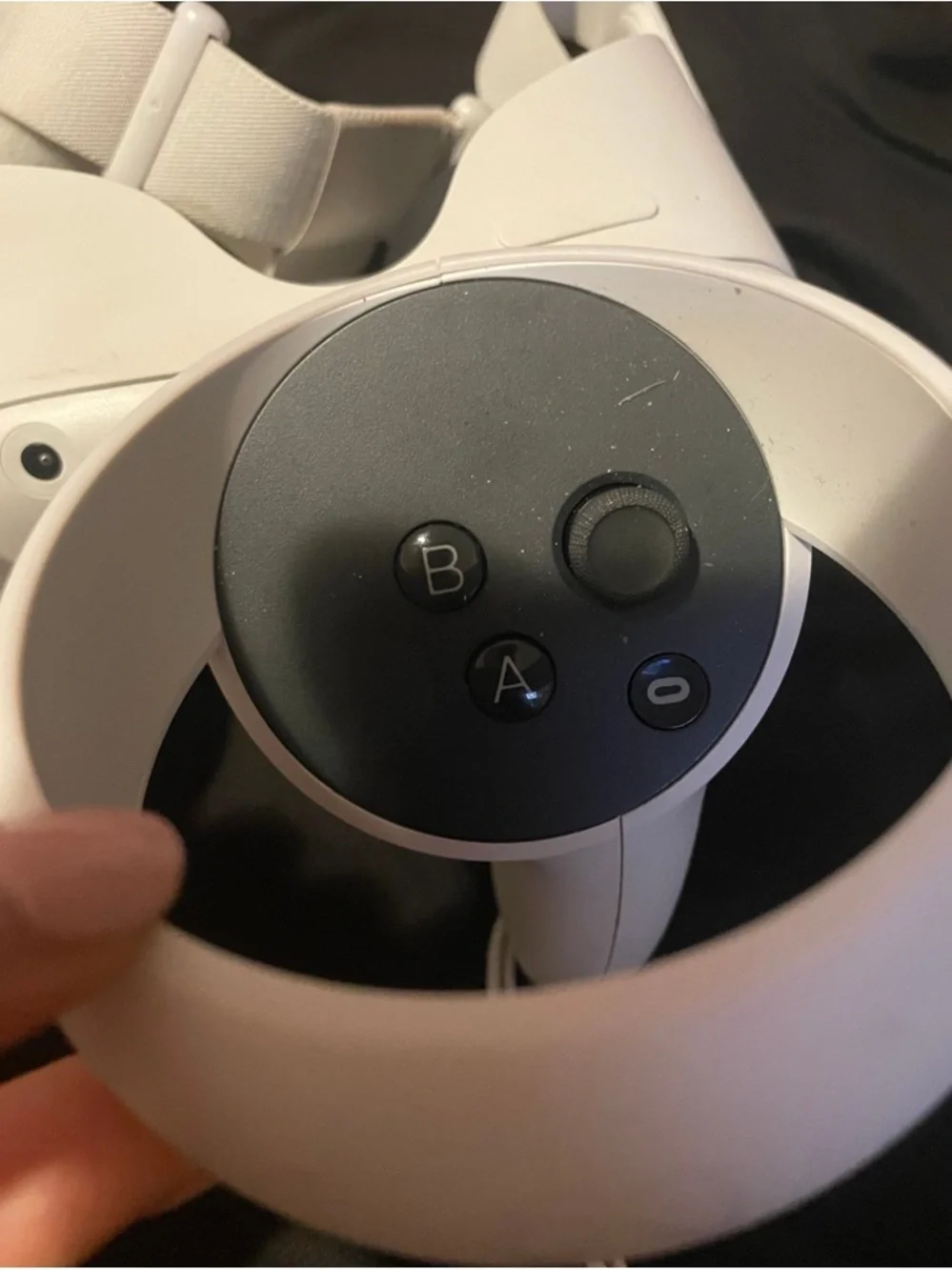 Quest 2 White VR Headset with Controllers